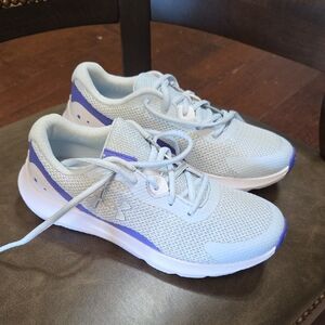 Under Armour Girks Sneakers - Silver and Purple